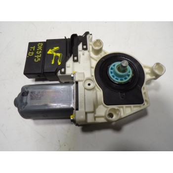 MOTOR ELEVALUNAS TRASERO DERECHO 5N0959704D 5N0959704B 