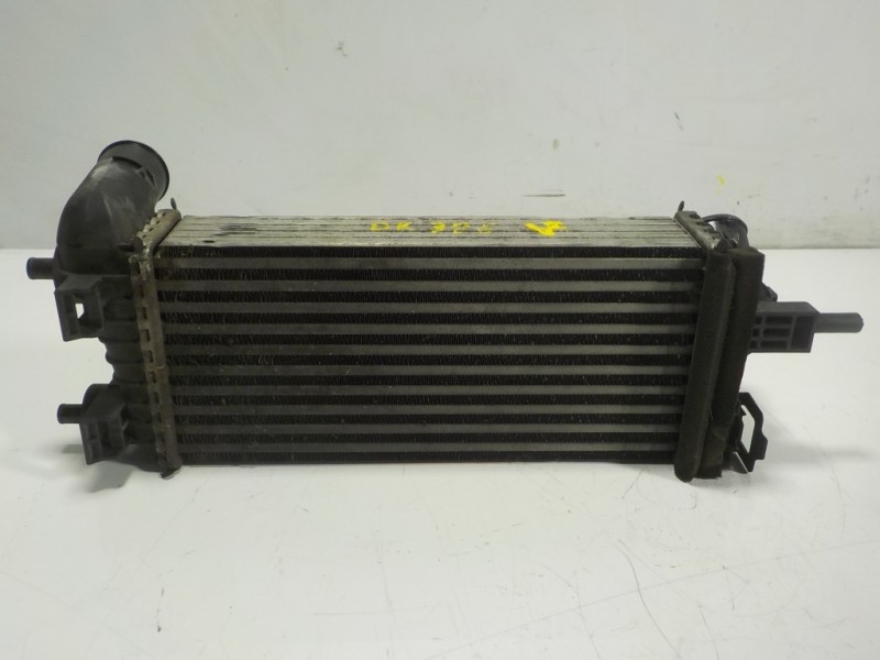 Recambio de intercooler para ford focus lim. 1.0 ecoboost cat referencia OEM IAM 2026747  