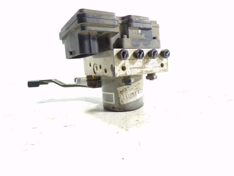 Recambio de abs para kia cee´´d 1.4 crdi cat referencia OEM IAM 58920A2230 6158945200 A258930800
