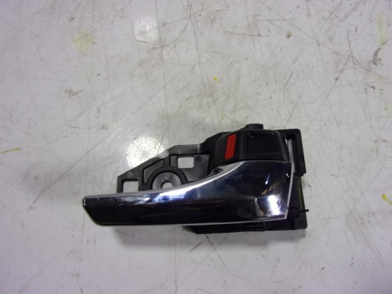 Recambio de maneta interior delantera derecha para toyota hilux (3b/3c/3d) doble cabina referencia OEM IAM 692050K130C0  
