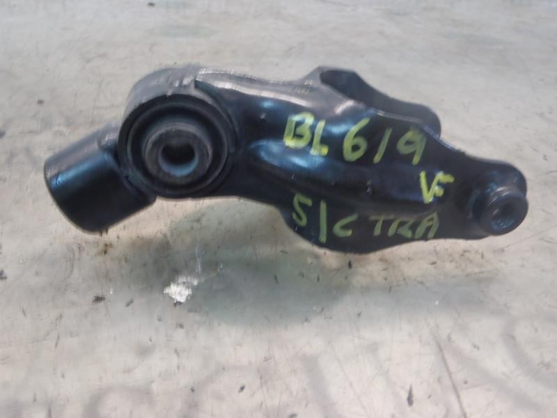 Recambio de soporte cambio para peugeot 308 confort referencia OEM IAM 180688  