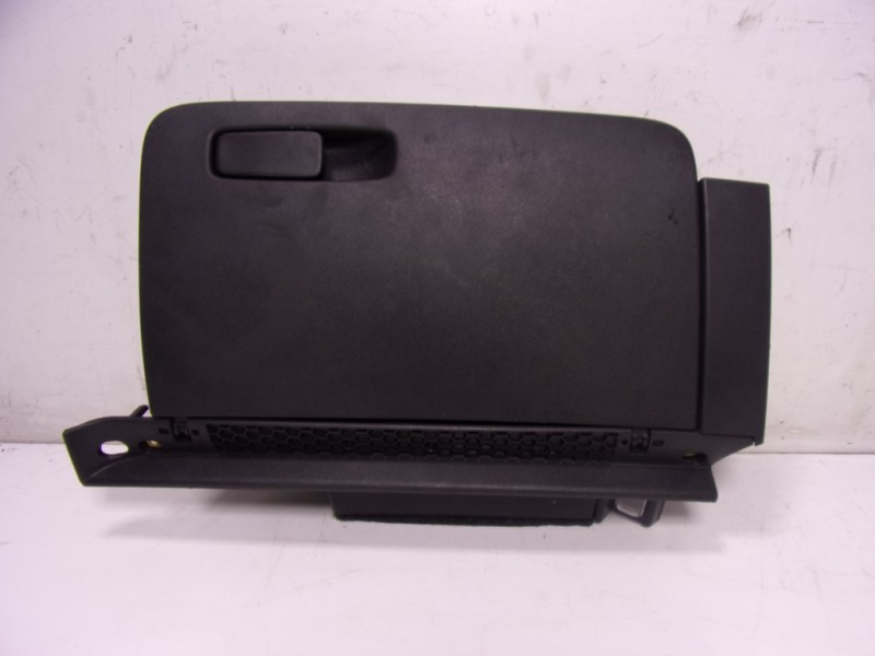 Recambio de guantera para audi a1 (8xk) 1.0 tfsi referencia OEM IAM 8X18571244PK  8X18571044PK