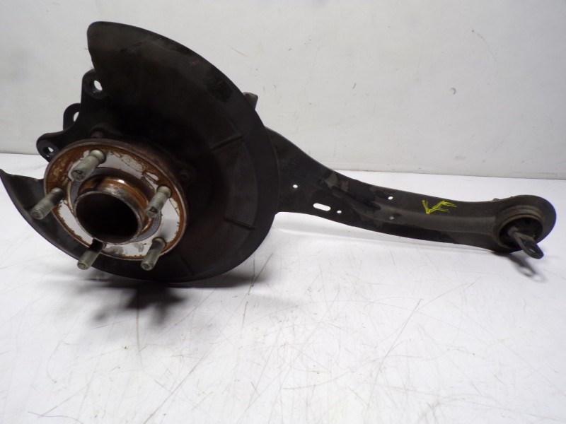 Recambio de mangueta trasera derecha para ford focus lim. 1.0 ecoboost cat referencia OEM IAM 1780076  