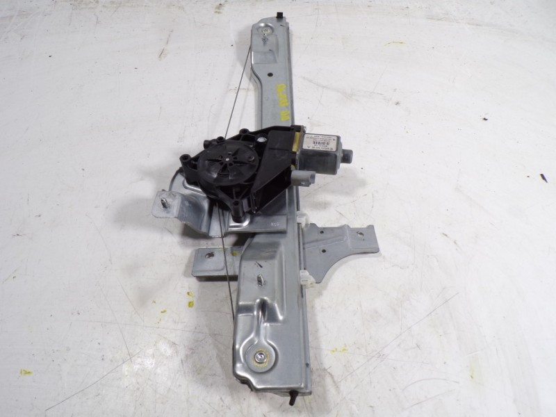 Recambio de elevalunas delantero derecho para peugeot 208 1.6 blue-hdi fap referencia OEM IAM 9673154380 674254380 0130822702