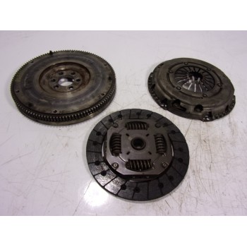 KIT EMBRAGUE 04C141031C 04C1052695 04C105269E