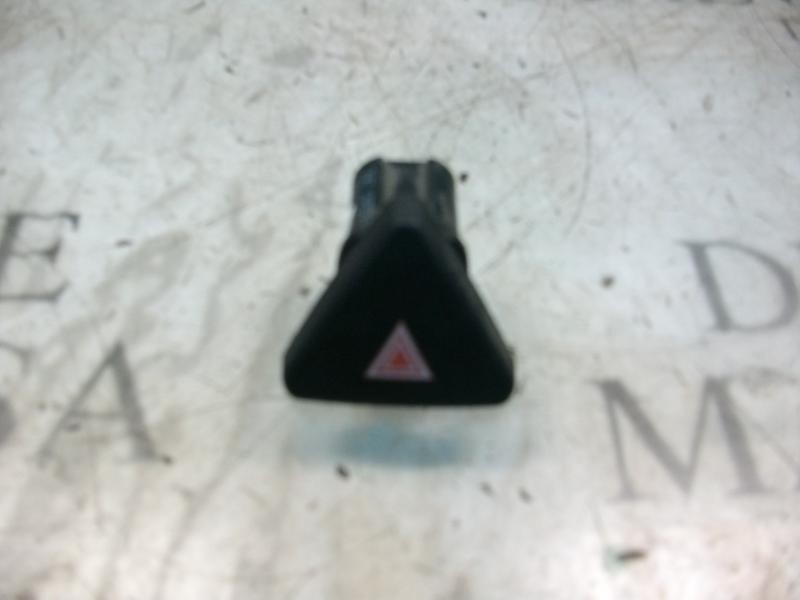 Recambio de warning para ford fiesta (cbk) ghia referencia OEM IAM   