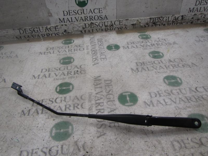 Recambio de brazo limpia delantero derecho para ford fiesta (ccn) trend referencia OEM IAM 1826839  