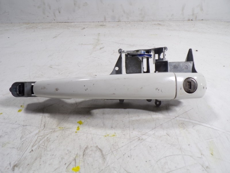 Recambio de maneta exterior delantera izquierda para peugeot 208 1.6 blue-hdi fap referencia OEM IAM 9101GF  