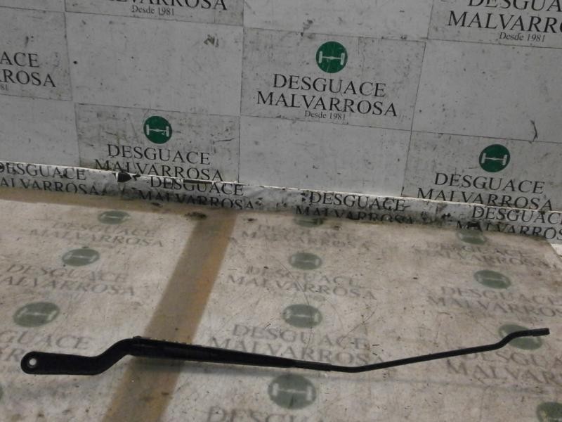 Recambio de brazo limpia delantero derecho para ford fiesta (cbk) ghia referencia OEM IAM   