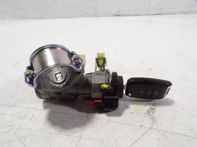 Recambio de antirrobo para kia cee´´d 1.4 crdi cat referencia OEM IAM 819103X000  