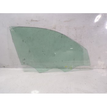 CRISTAL PUERTA DELANTERO DERECHO 82G845202 