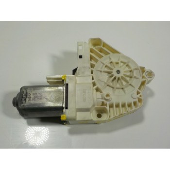 MOTOR ELEVALUNAS DELANTERO IZQUIERDO 8K0959802B 8K0959802B 1036919809201