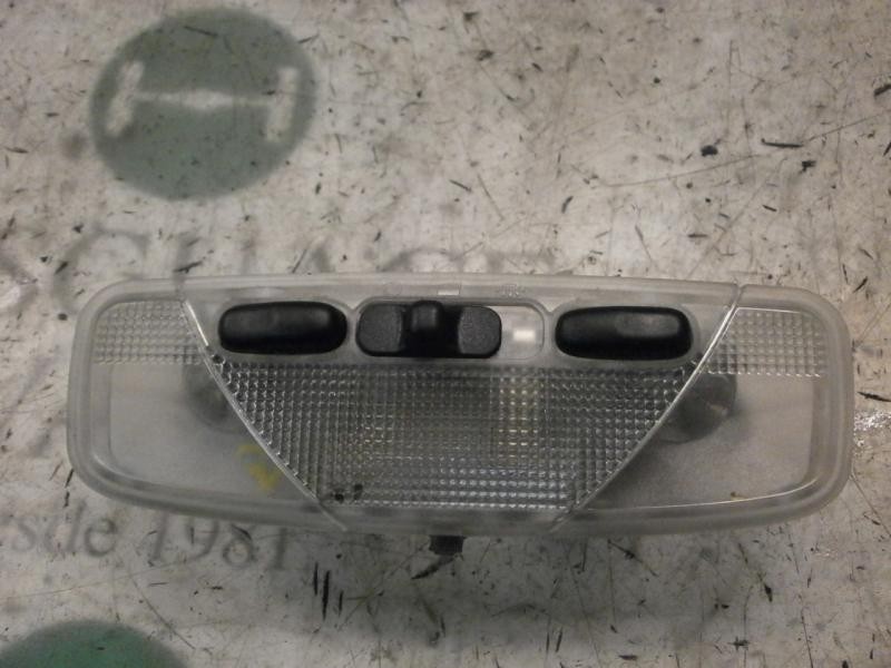 Recambio de piloto interior para ford fiesta (cbk) ghia referencia OEM IAM   