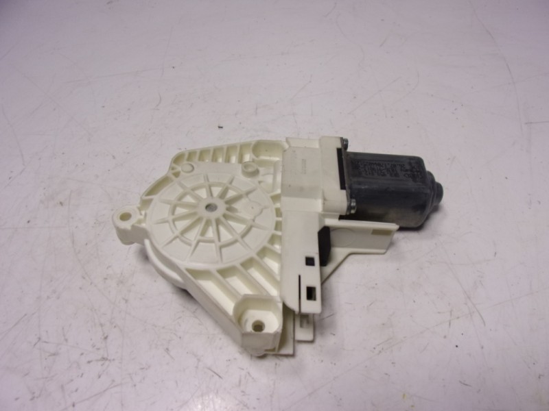 Recambio de motor elevalunas trasero izquierdo para audi a1 (8xk) 1.0 tfsi referencia OEM IAM 8K0959812A 8K0959812A 