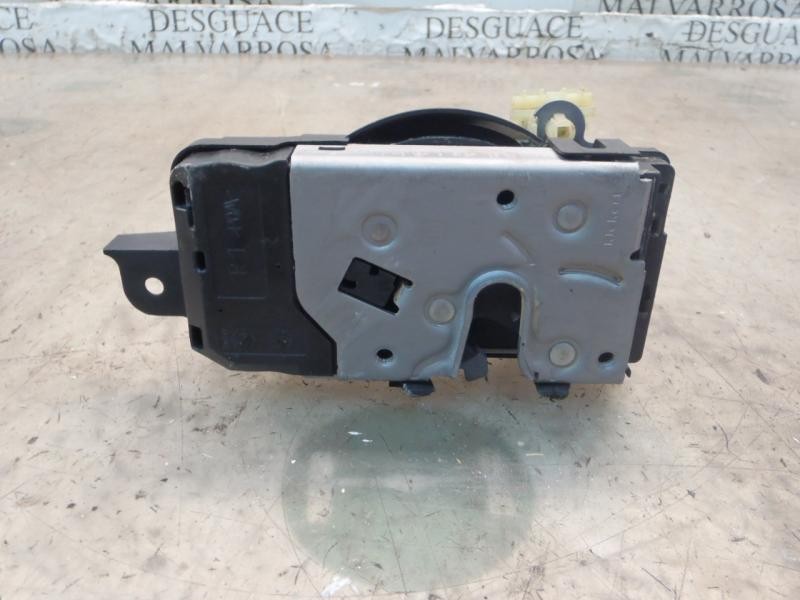 Recambio de cerradura puerta delantera derecha para opel zafira b 1.9 cdti referencia OEM IAM   