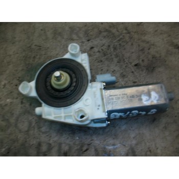 MOTOR ELEVALUNAS DELANTERO DERECHO 