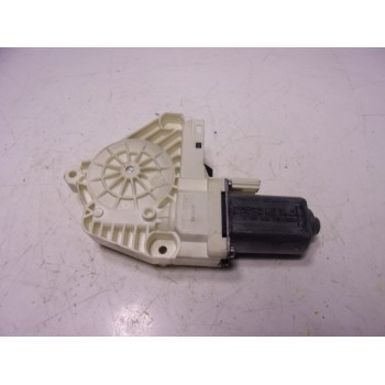 MOTOR ELEVALUNAS DELANTERO IZQUIERDO 8K0959801C 8K0959801C 