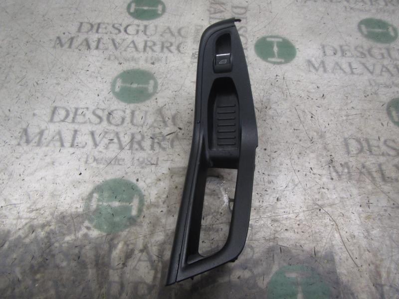 Recambio de mando elevalunas delantero derecho para ford fiesta (ccn) trend referencia OEM IAM 1850432  