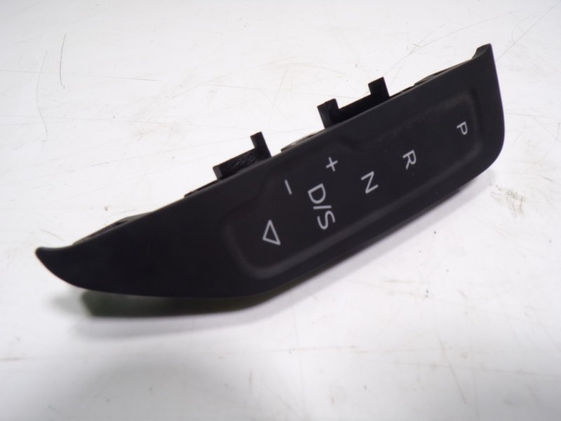 Recambio de modulo electronico para audi a1 sportback (gba) 1.0 tfsi referencia OEM IAM 82C713463 82C713463 