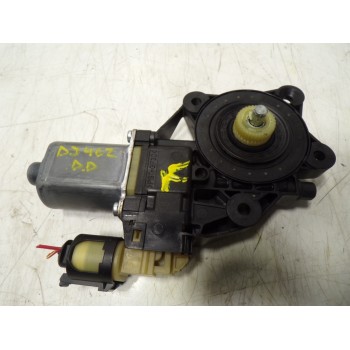MOTOR ELEVALUNAS DELANTERO DERECHO 67622757044 0130822381 0130822381