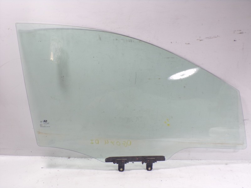 Recambio de cristal puerta delantero derecho para hyundai i10 1.0 cat referencia OEM IAM 82420B9020  