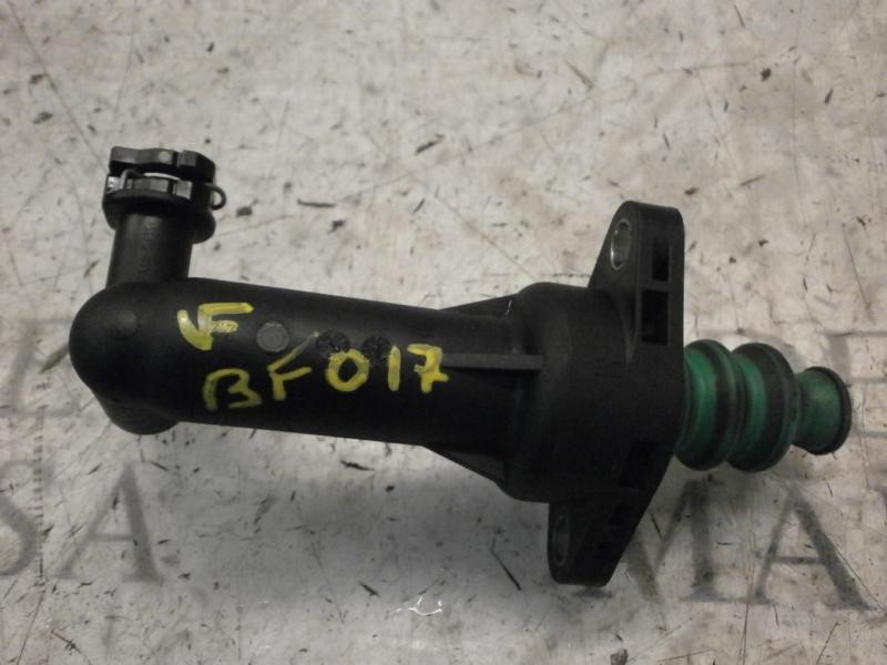 Recambio de bombin embrague para seat ibiza (6l1) fresh referencia OEM IAM 5Q0721261 6Q0721261D CS20191