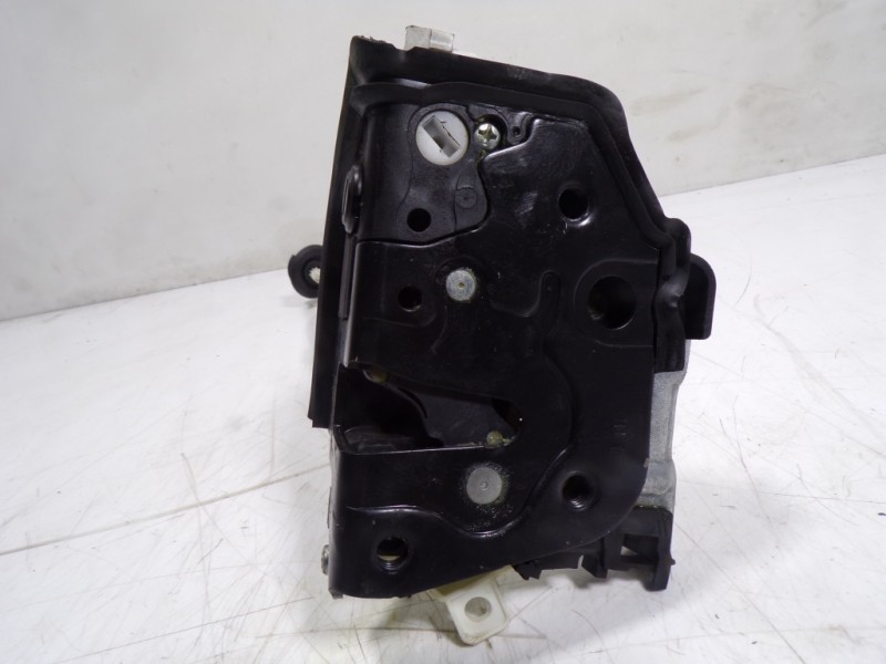 Recambio de cerradura puerta trasera derecha para audi q5 (8r) 3.0 tdi quattro (190kw) referencia OEM IAM 8K0839016H 8K0839016H 