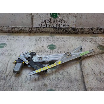 ELEVALUNAS DELANTERO DERECHO 