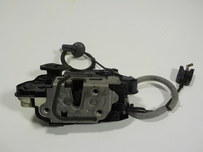 Recambio de cerradura puerta delantera izquierda para seat leon st (5f8) x-perience 4drive referencia OEM IAM 5K1837015J 15A5K18