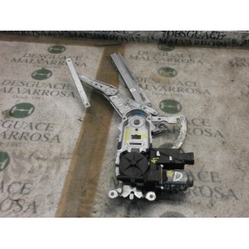 ELEVALUNAS DELANTERO DERECHO 