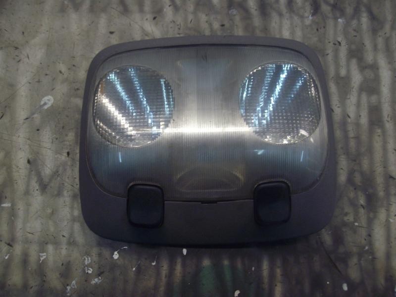 Recambio de piloto interior para ford explorer 4.0 referencia OEM IAM 3673036  