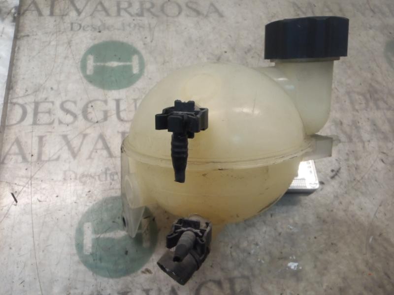 Recambio de deposito expansion para citroën c4 berlina sx referencia OEM IAM 1323W4  