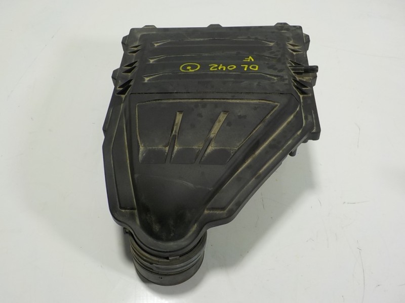 Recambio de filtro aire para volkswagen polo v (6r1, 6c1) 1.0 tsi referencia OEM IAM 04C129601M 04C129601M 