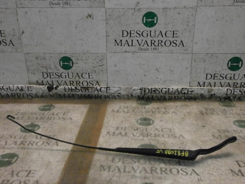 Recambio de brazo limpia delantero derecho para ford fiesta (cbk) ghia referencia OEM IAM   