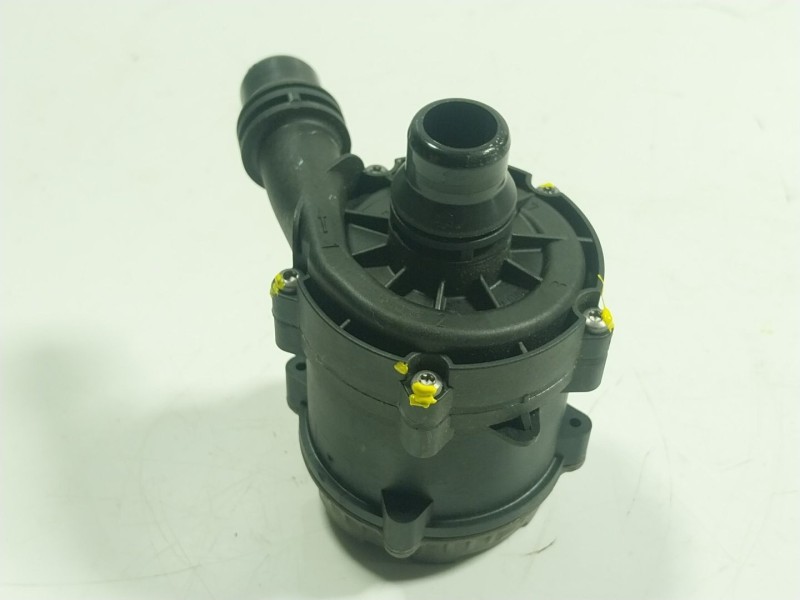 Recambio de bomba agua para bmw 8 descapotable (g14, f91) 840 i xdrive referencia OEM IAM 11518638237 863823703 
