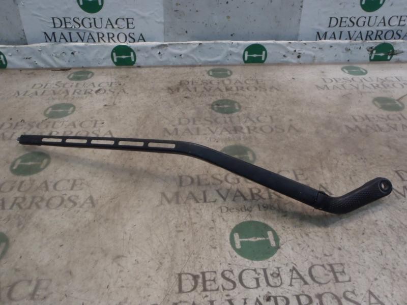 Recambio de brazo limpia delantero izquierdo para citroën c4 berlina sx referencia OEM IAM   
