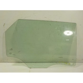 CRISTAL PUERTA TRASERO DERECHO 82G845206 