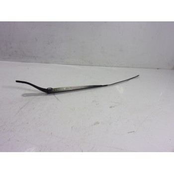 BRAZO LIMPIA DELANTERO DERECHO 