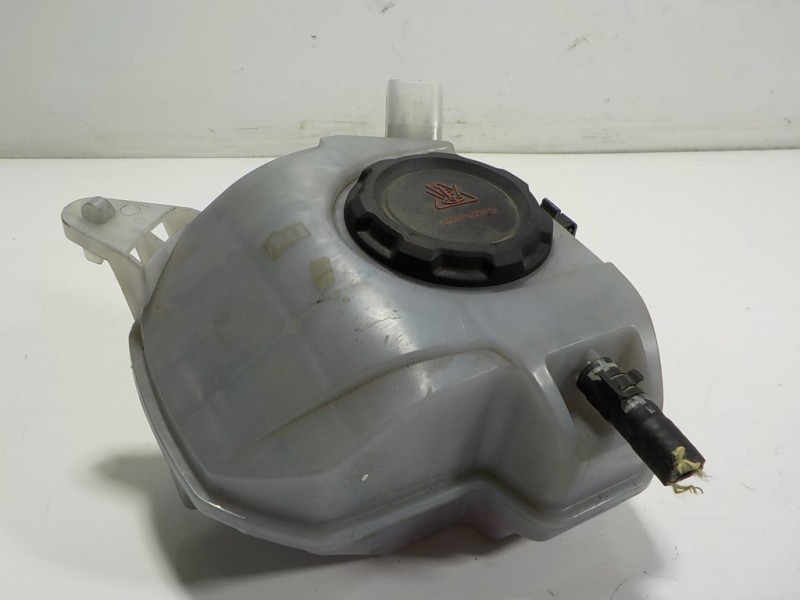 Recambio de deposito expansion para audi a1 sportback (gba) 30 tfsi s line referencia OEM IAM 2Q0121407D 2Q0121407D 