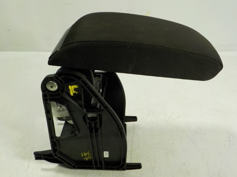 Recambio de apoyabrazos central para skoda octavia combi (5e5) 1.6 tdi dpf referencia OEM IAM 5E0864207EPI8  