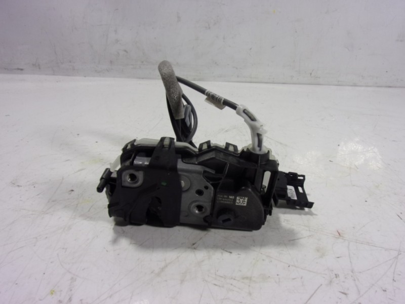 Recambio de cerradura puerta delantera derecha para toyota proace referencia OEM IAM   