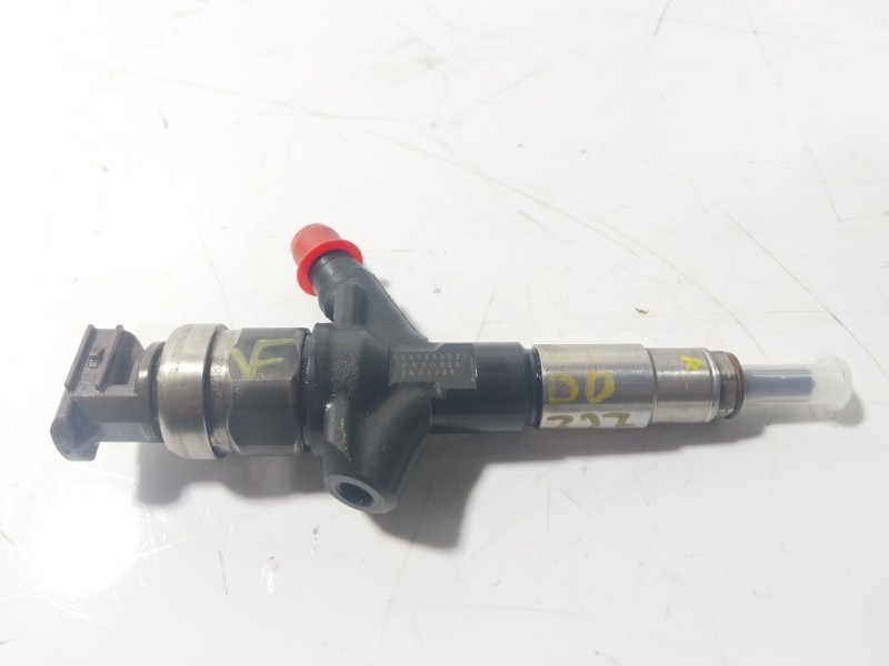 Recambio de inyector para subaru legacy v station wagon (br) 2.0 d awd referencia OEM IAM 16613AA030 16613AA030 