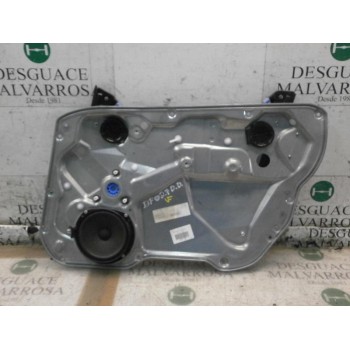 ELEVALUNAS DELANTERO DERECHO 