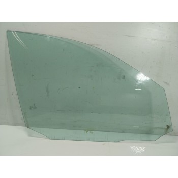 CRISTAL PUERTA DELANTERO DERECHO A2047250800 