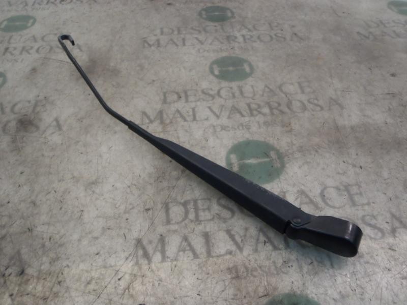 Recambio de brazo limpia delantero izquierdo para citroën c2 furio referencia OEM IAM   