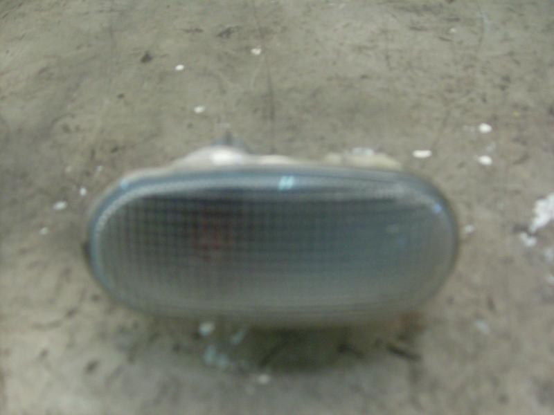 Recambio de piloto lateral derecho para mitsubishi l 200 (k6/7) 2500 td glx (4-ptas.) referencia OEM IAM   