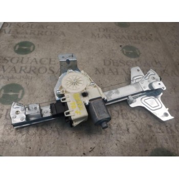 ELEVALUNAS TRASERO DERECHO 922489 