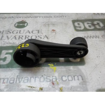MANETA ELEVALUNAS TRASERA DERECHA 