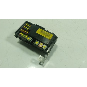 CAJA RELES / FUSIBLES 919521W330 919521W330 