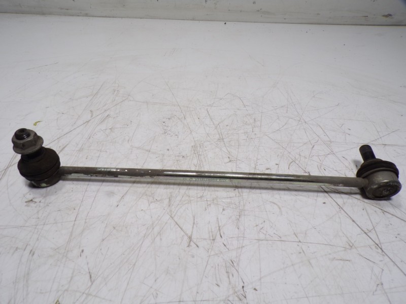 Recambio de bieleta estabilizadora delantera izquierda para volkswagen arteon (3h7) elegance referencia OEM IAM 5Q0411315A  